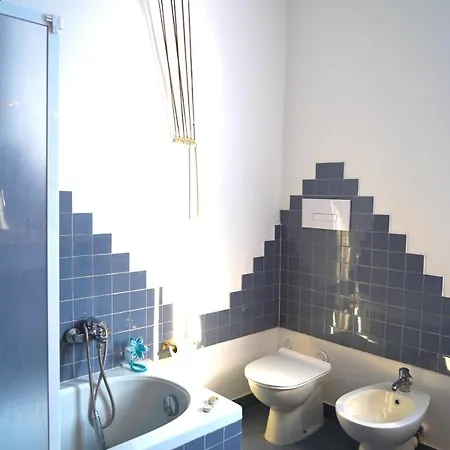 Binario3 20 Meters From The Northern Railways *